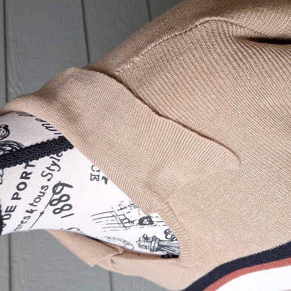 Vintage 70's Dagger Collar Striped Vneck Long Sleeve Sweater Size Small  Tan - Picture 6 of 10